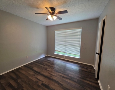 1115 Rock Canyon Drive - Photo Thumbnail 11