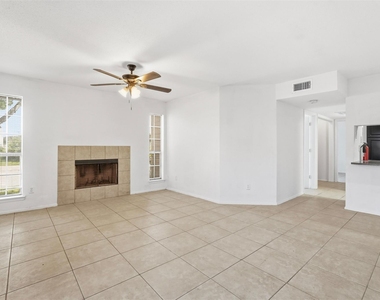 10501 South Drive - Photo Thumbnail 4