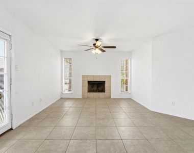 10501 South Drive - Photo Thumbnail 2
