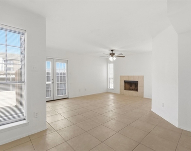 10501 South Drive - Photo Thumbnail 8