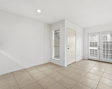 10501 South Drive - Photo Thumbnail 9