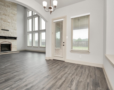 22368 Misty Woods Lane - Photo Thumbnail 12
