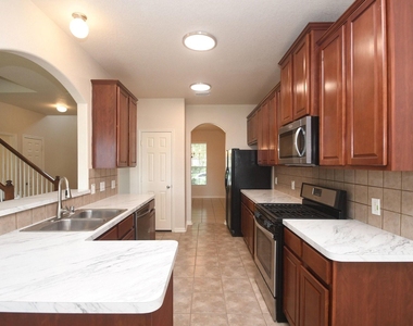 13111 Rippling Creek Lane - Photo Thumbnail 7