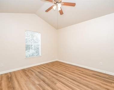 13111 Rippling Creek Lane - Photo Thumbnail 39