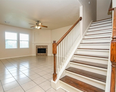 13111 Rippling Creek Lane - Photo Thumbnail 28