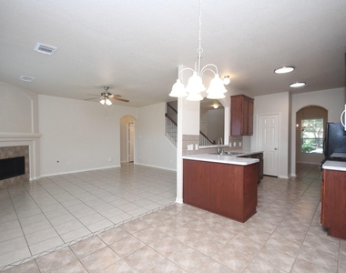 13111 Rippling Creek Lane - Photo Thumbnail 6