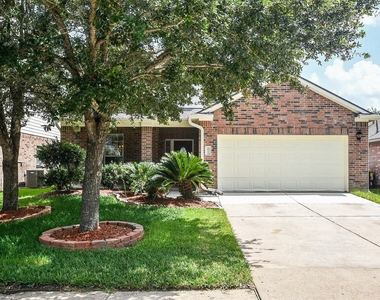 13111 Rippling Creek Lane - Photo Thumbnail 23