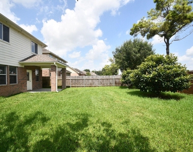 13111 Rippling Creek Lane - Photo Thumbnail 22