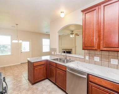 13111 Rippling Creek Lane - Photo Thumbnail 33