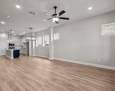 210 Ginger Street - Photo Thumbnail 20