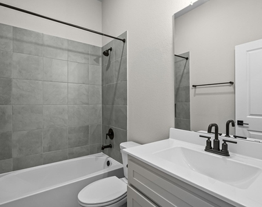 210 Ginger Street - Photo Thumbnail 7