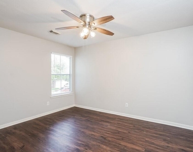 3315 Maymist Drive - Photo Thumbnail 12