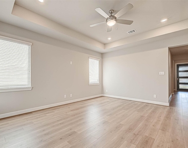 21543 Eads Creek Drive - Photo Thumbnail 5