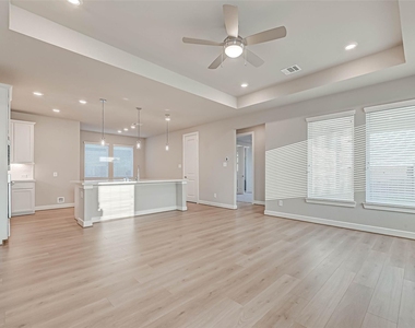 21543 Eads Creek Drive - Photo Thumbnail 3