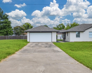 32242 Sky Lakes Drive - Photo Thumbnail 24