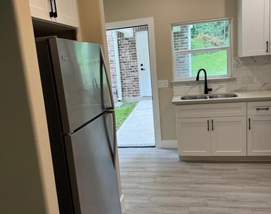 262 Coral Gables - Photo Thumbnail 13