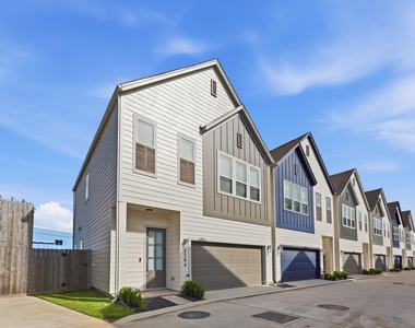 5264 Texas Street - Photo Thumbnail 1
