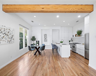 2437 North Boulevard - Photo Thumbnail 3
