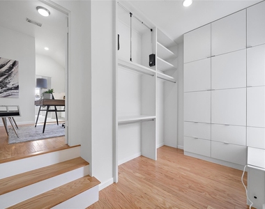 2437 North Boulevard - Photo Thumbnail 19