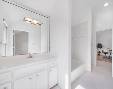 2437 North Boulevard - Photo Thumbnail 27