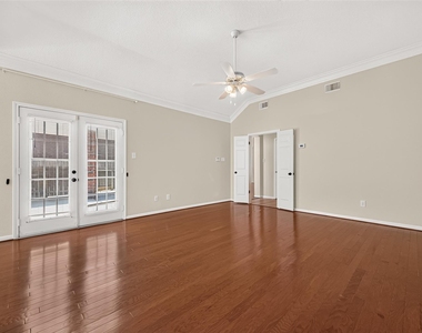 3215 Quiet Lake Drive - Photo Thumbnail 15