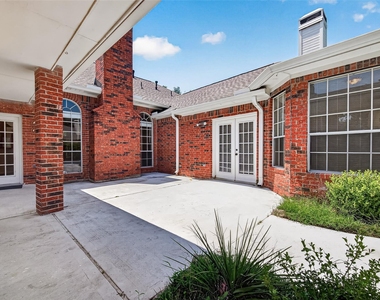 3215 Quiet Lake Drive - Photo Thumbnail 26