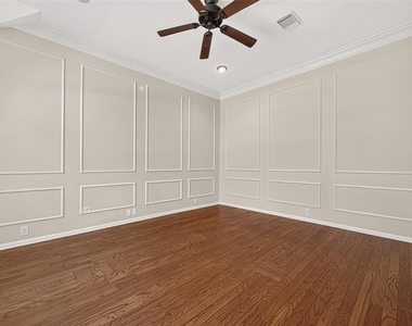 3215 Quiet Lake Drive - Photo Thumbnail 7