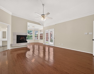 3215 Quiet Lake Drive - Photo Thumbnail 3
