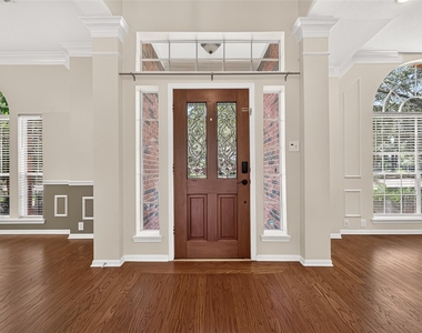 3215 Quiet Lake Drive - Photo Thumbnail 5