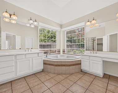3215 Quiet Lake Drive - Photo Thumbnail 20