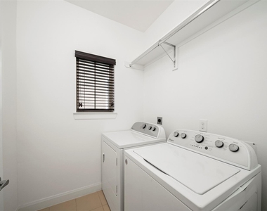 22 Hermann Park Court - Photo Thumbnail 20