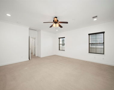 22 Hermann Park Court - Photo Thumbnail 17