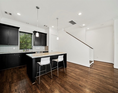 22 Hermann Park Court - Photo Thumbnail 7