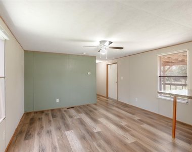 37 Riverside Lane - Photo Thumbnail 6