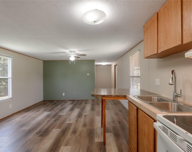 37 Riverside Lane - Photo Thumbnail 9