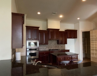 8311 Cabrillo Landing Court - Photo Thumbnail 9