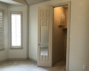 8311 Cabrillo Landing Court - Photo Thumbnail 17