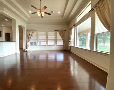 8311 Cabrillo Landing Court - Photo Thumbnail 5