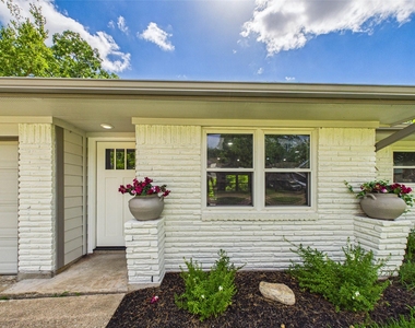135 Highland Terrace - Photo Thumbnail 2