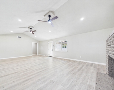 135 Highland Terrace - Photo Thumbnail 15