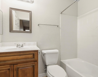 3031 Cypress Island Drive - Photo Thumbnail 8