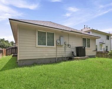3031 Cypress Island Drive - Photo Thumbnail 10