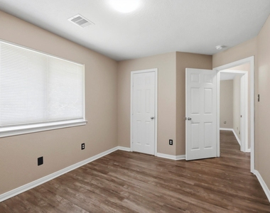 3031 Cypress Island Drive - Photo Thumbnail 6