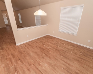 2410 W Werrington Way - Photo Thumbnail 7