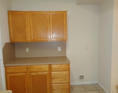 3714 Lehall St - Photo Thumbnail 6