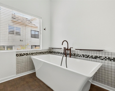 6311 Westcott Street - Photo Thumbnail 17