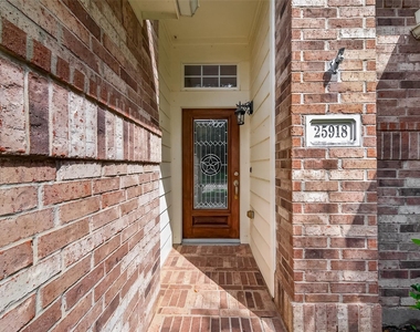 25918 Silver Timbers Lane - Photo Thumbnail 2