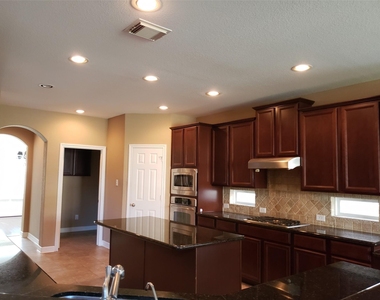 3607 Cat Springs Lane - Photo Thumbnail 10