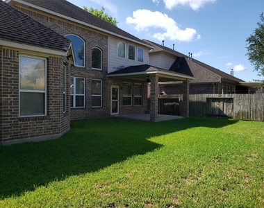 3607 Cat Springs Lane - Photo Thumbnail 35