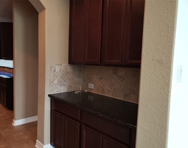 3607 Cat Springs Lane - Photo Thumbnail 6
